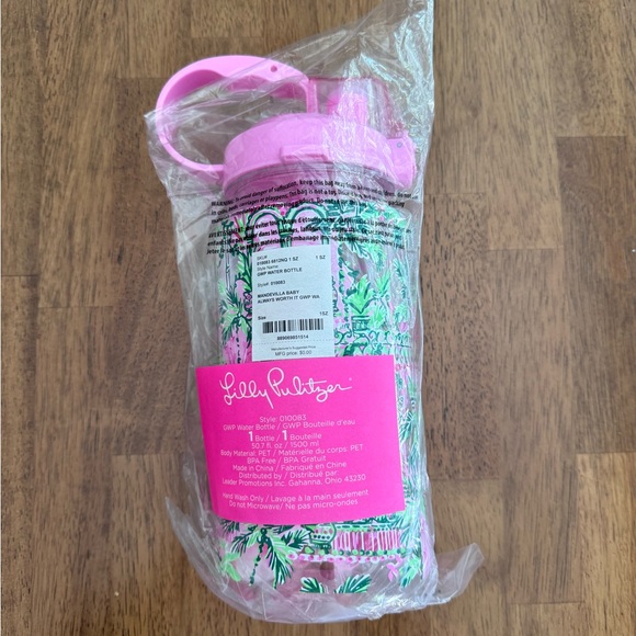NWT Lilly Pulitzer Water Bottle 50.7fl oz. Mandevilla Baby Always Worth It - Picture 4 of 12